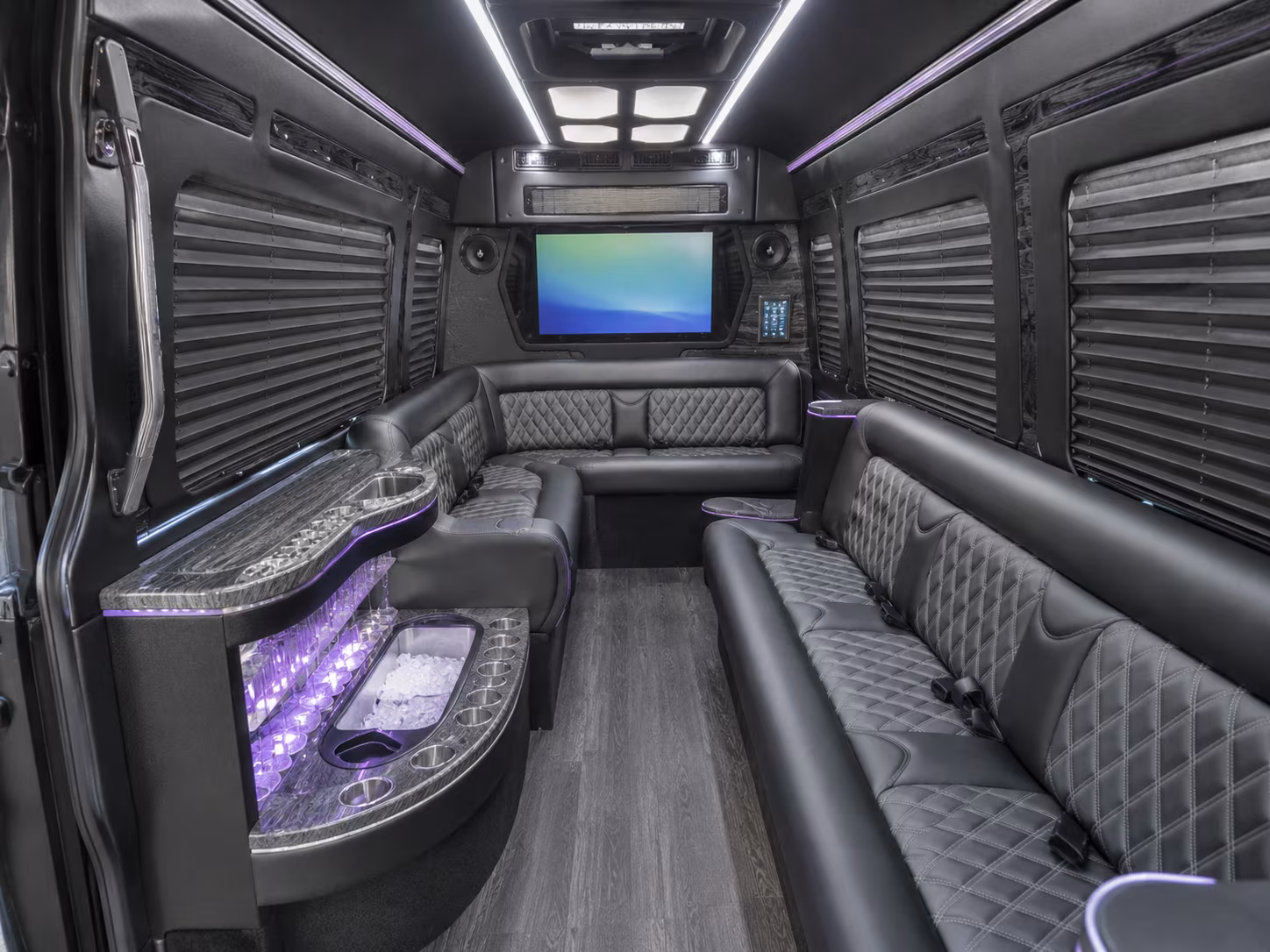 find the perfect transportation for your next airport transfer 5
